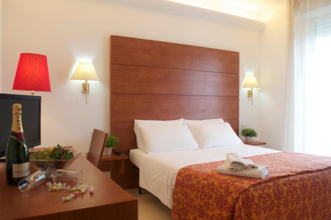 Hotel Villa Del Parco Rimini Luaran gambar