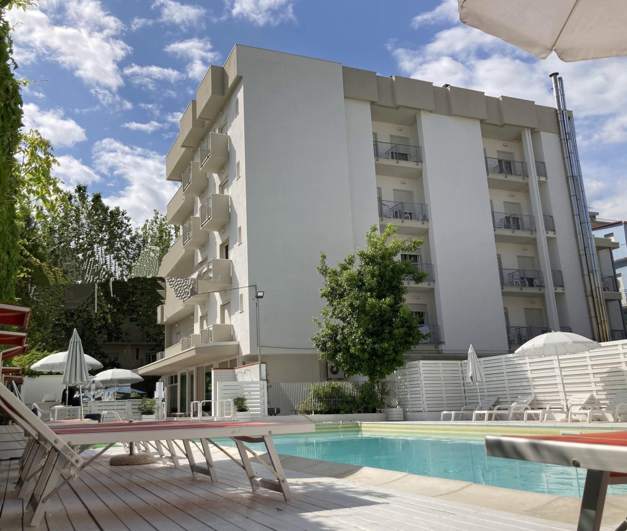 Hotel Villa Del Parco Rimini Luaran gambar