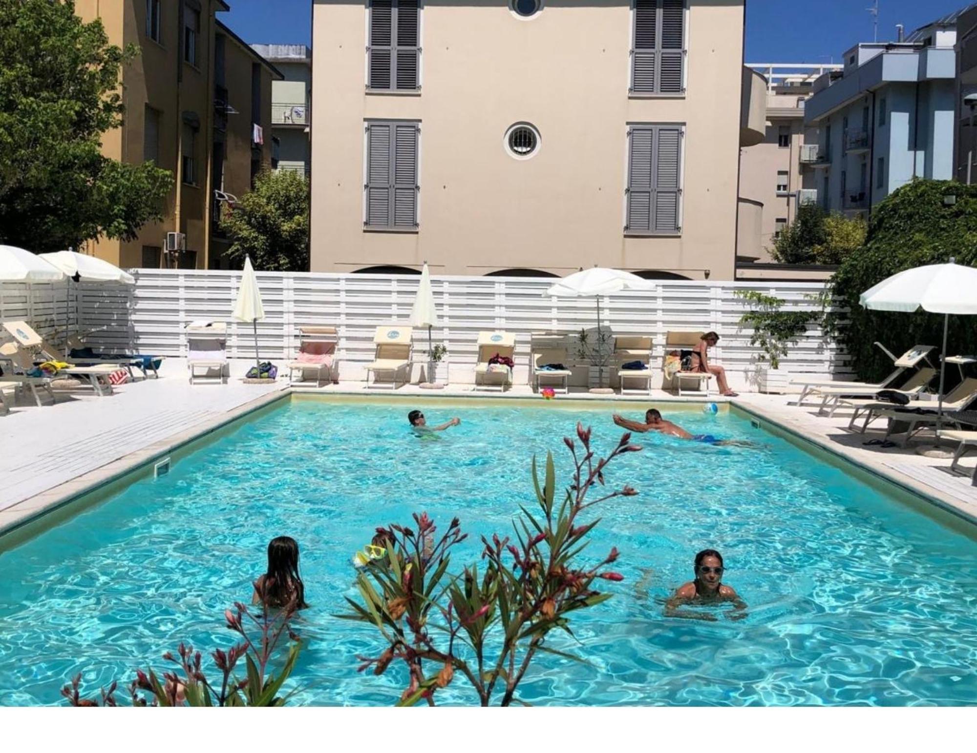 Hotel Villa Del Parco Rimini Luaran gambar