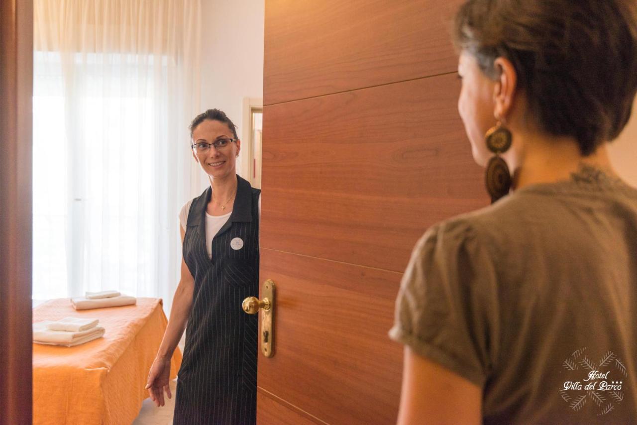 Hotel Villa Del Parco Rimini Luaran gambar